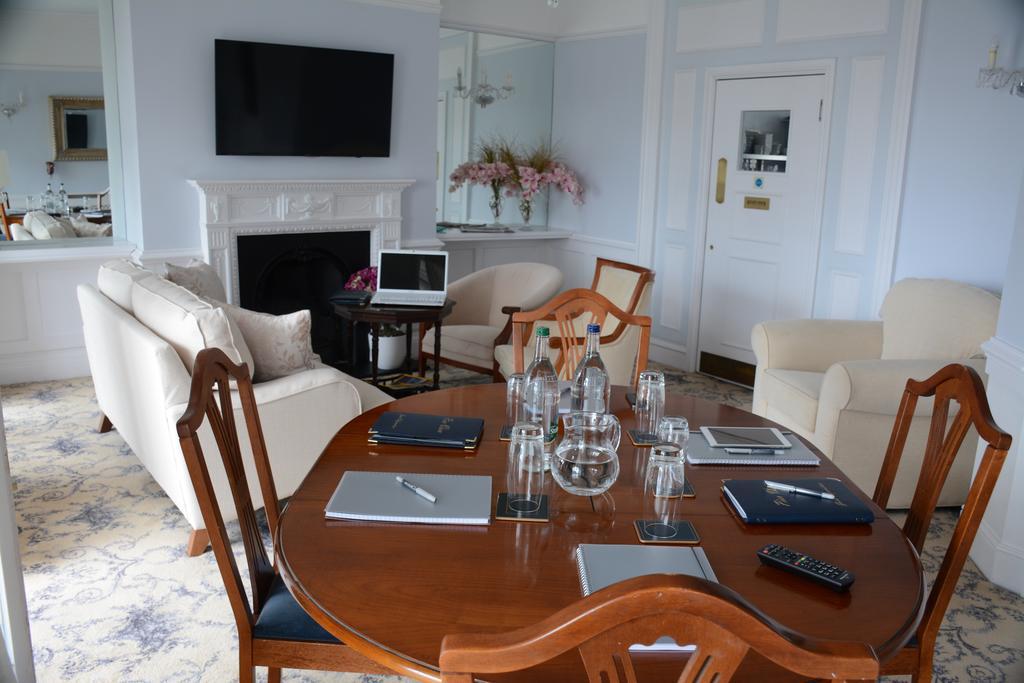 Pier View Self Catering Luxury Apartments Саутенд-он-Си Экстерьер фото