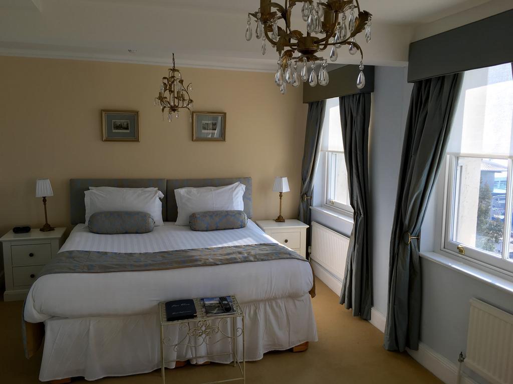 Pier View Self Catering Luxury Apartments Саутенд-он-Си Экстерьер фото